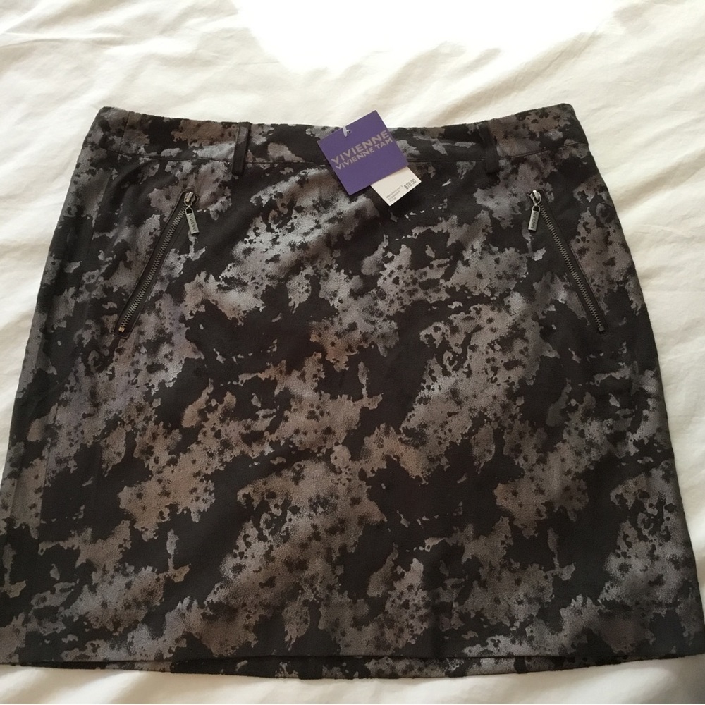 NWT still attached Vivienne Tam skirt urban charm print. Original price $78